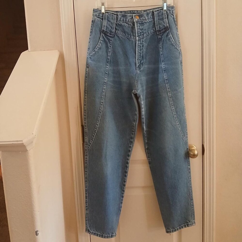 Vintage 80s Ms Rocky Mountain Barrel Leg jeans similar ASO Stranger Things 16